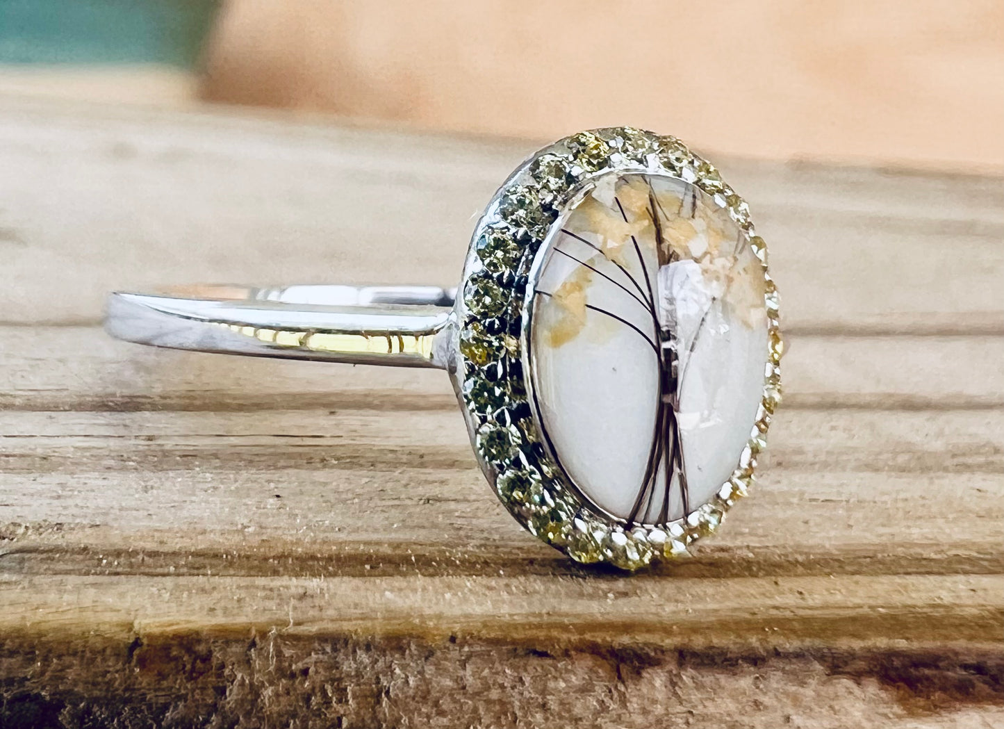 Oval Halo